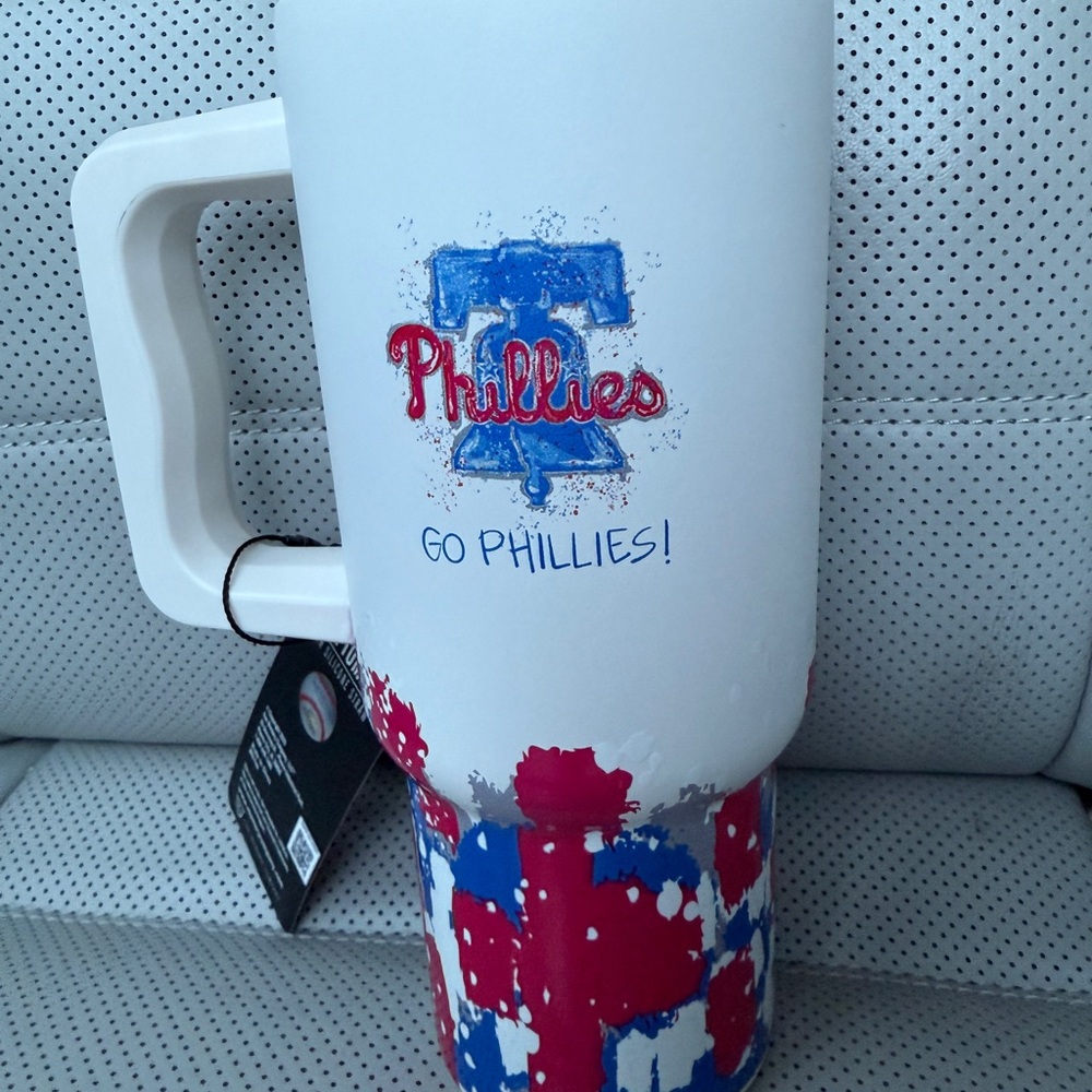 Philadelphia Phillies White and Red Travel Mug